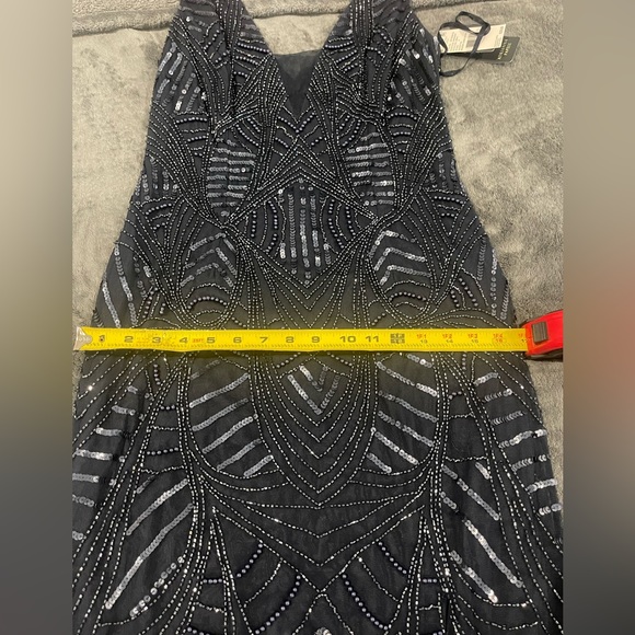 Adrianna Papell Beaded Gown Size 4 NWT - Picture 10 of 11